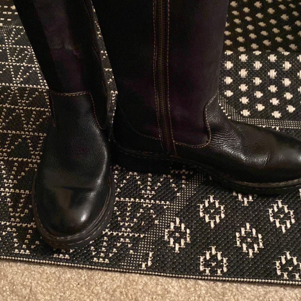 Comfortable Boots - image 4